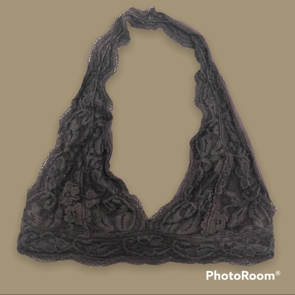 ⚜️ Out From Under Lace Halter Bralette ⚜️ - Picture 5 of 9